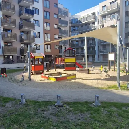 Апартаменты Irena Lux Family Centrum - Free Parking, Netflix Cinema, 2 Queen Beds *